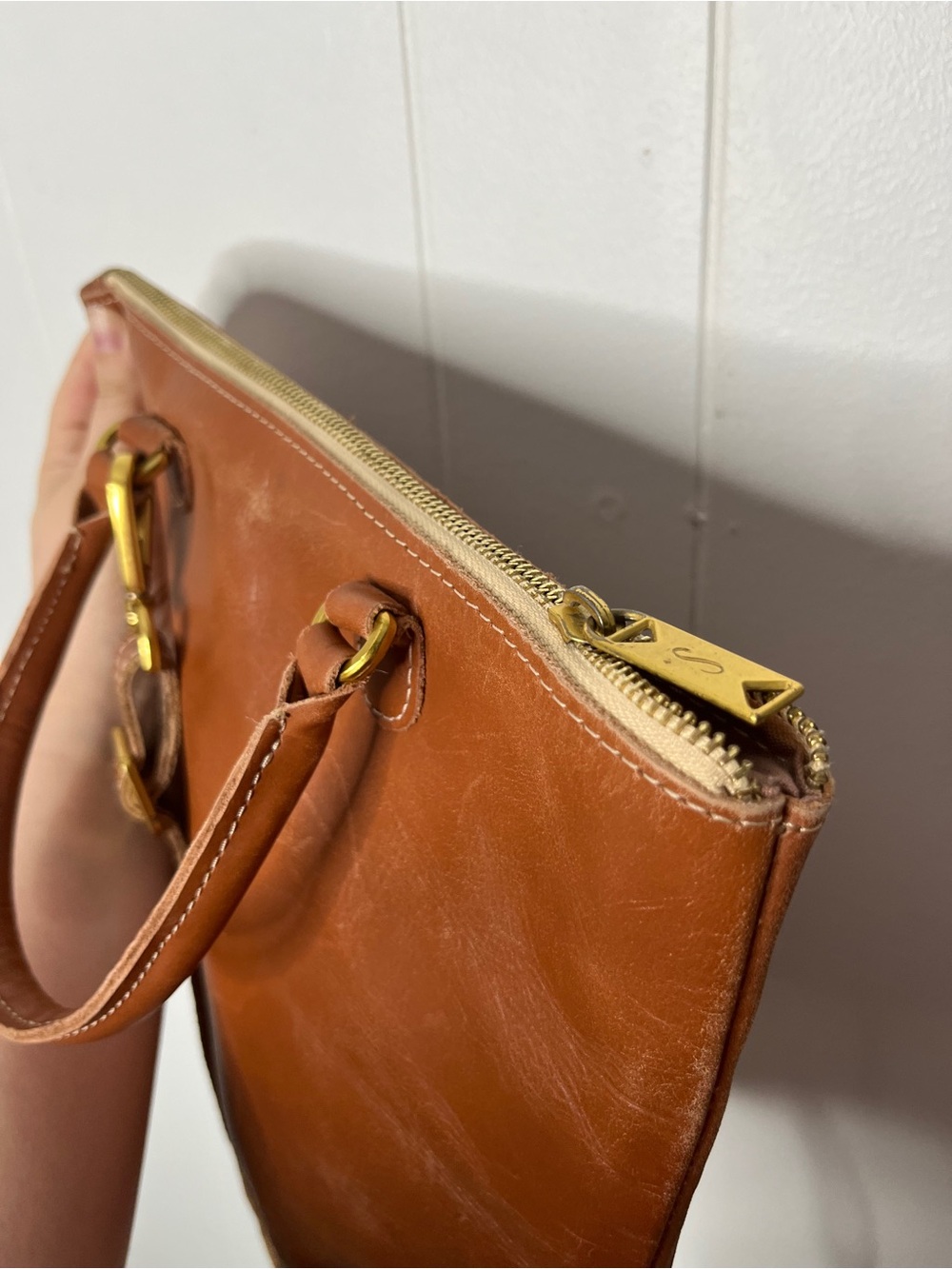 Sseko Classic Brown Leather Crossbody Tote Bag with Handles Zip Top - Picture 5 of 7